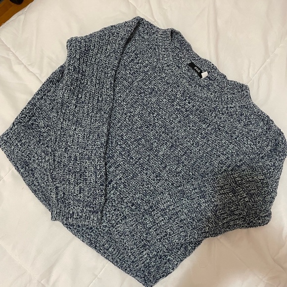 CROPPED CHUNKY KNIT SWEATER - Picture 1 of 2
